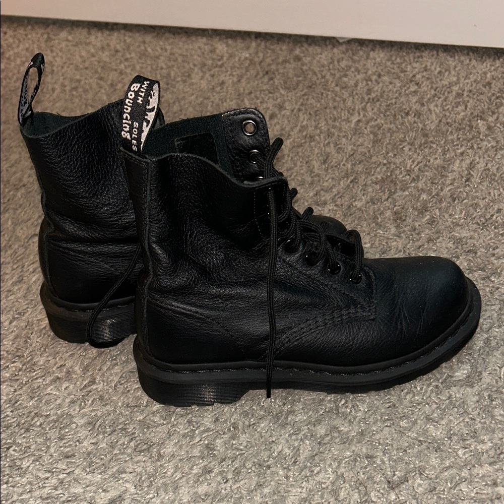 Black Leather Lace-Up Combat Boots Doc Martenboots all black